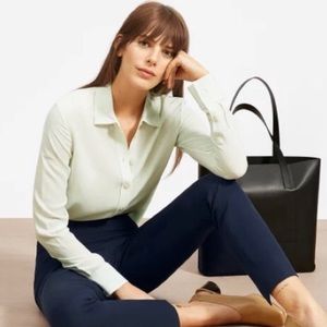 Everlane - The Clean Silk Relaxed Shirt in Mint